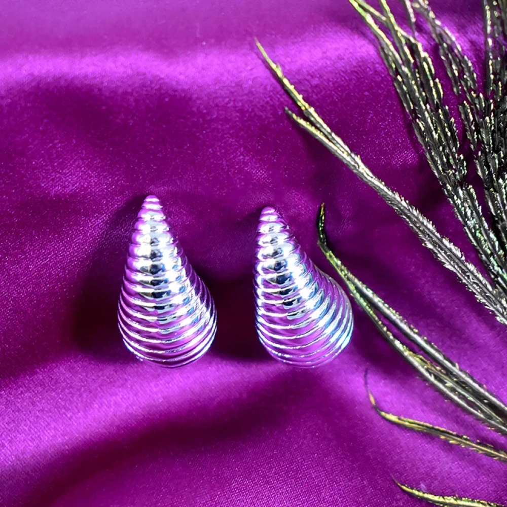 JEEZSA Cashew-Inspired Glam Earrings – Bold and Beautiful