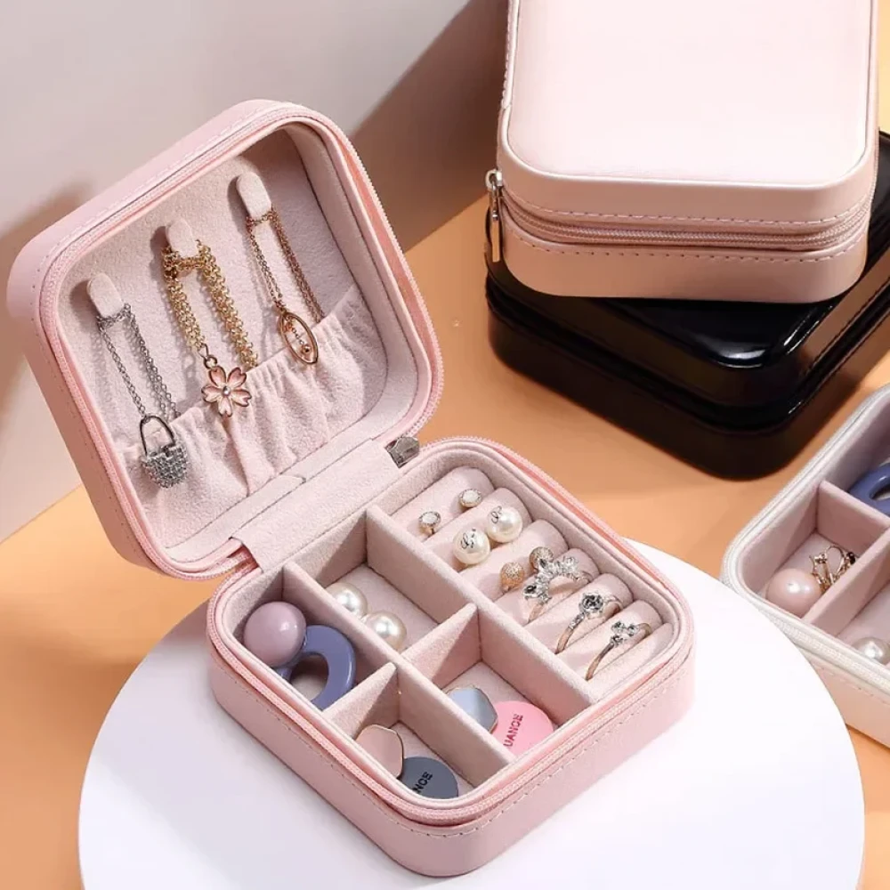 JEEZSA Mini PU Leather jewellery Box for Travel & Storage